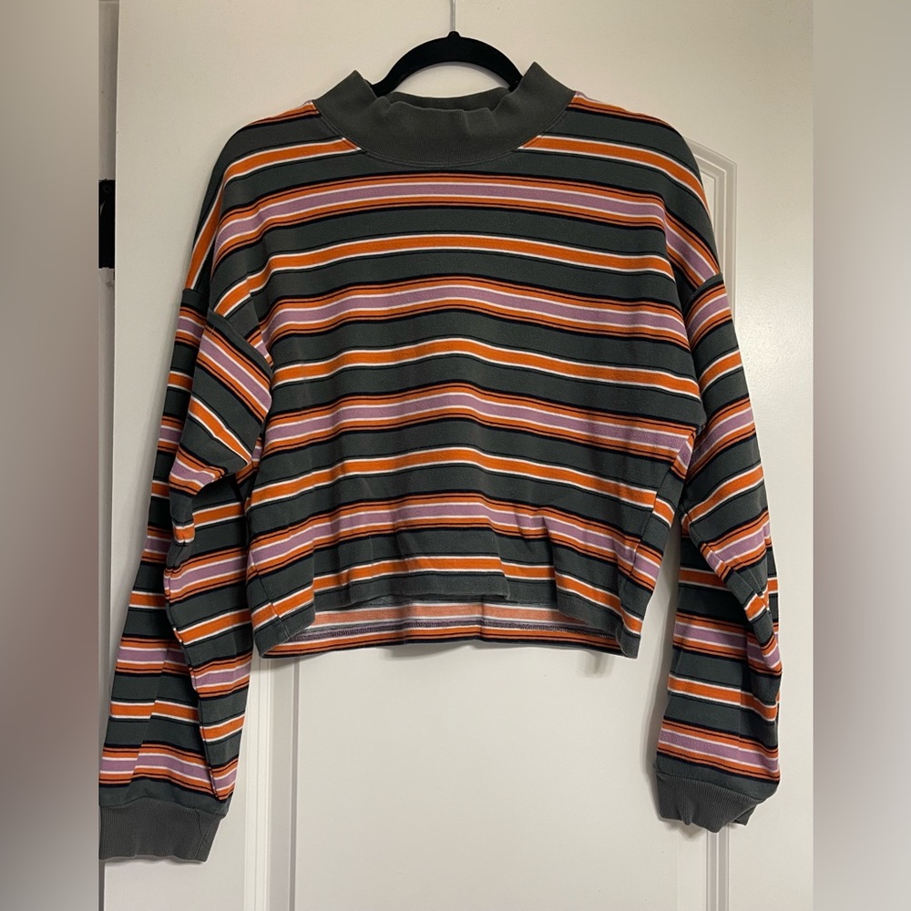 Women’s Wild Fable Cropped Sweater Size Large